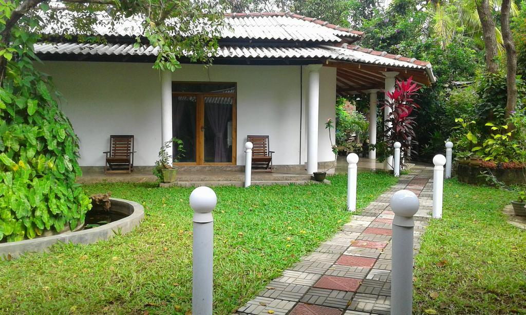 River Retreat Sigiriya Exterior foto
